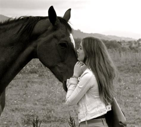 Foto: marca. . Videos de mujeres con caballos